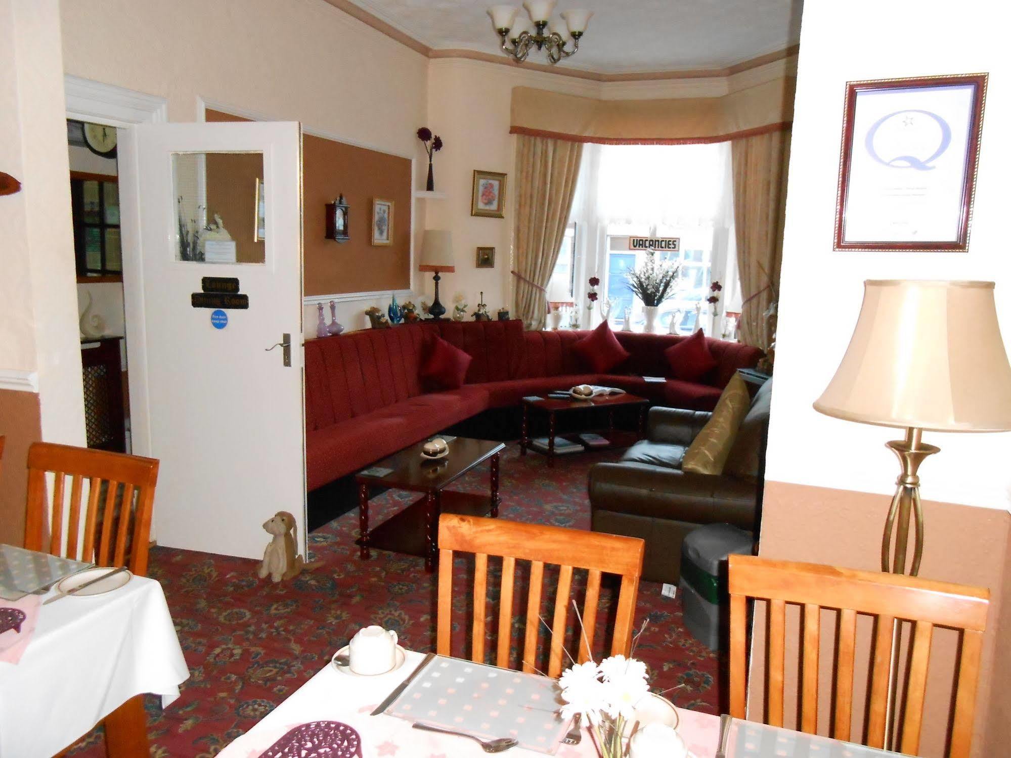 Shirley Heights Hotel Μπλάκπουλ Εξωτερικό φωτογραφία